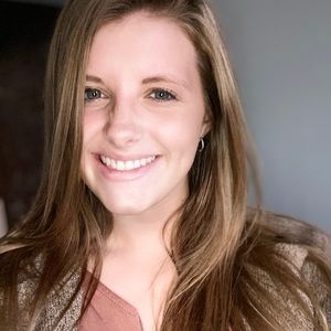 Meet your Posher, Kaitlyn